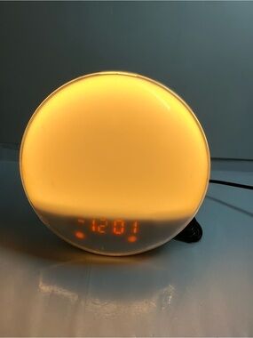 Sunrise-Style LED Wall Clock Lamp in Warm Orange